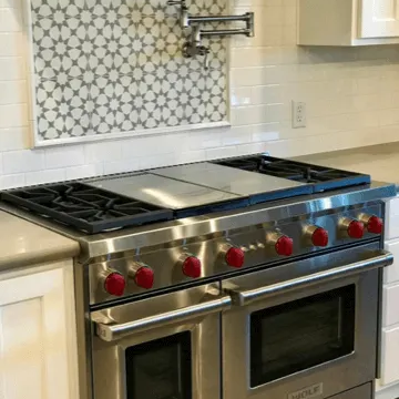 Stove and kitchen backsplash installation in AZ